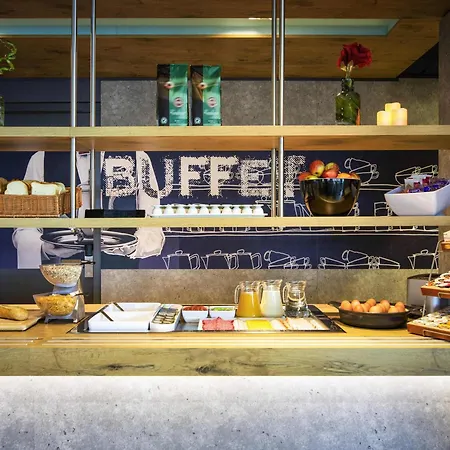 Отель Ibis Budget The Hague Airport 2*