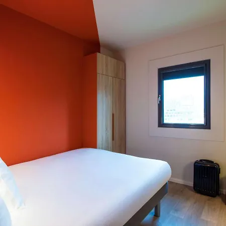 Hotel Ibis Budget The Hague Airport 2*