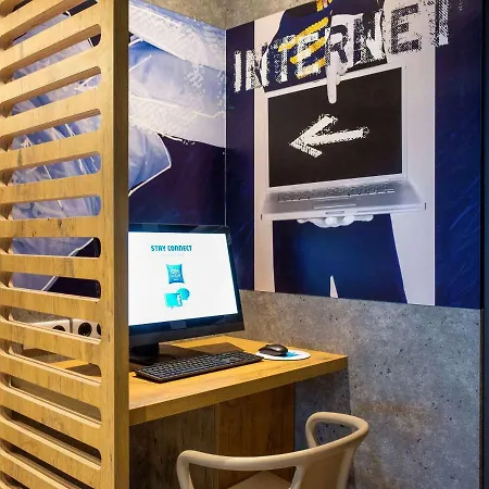 Hotel Ibis Budget The Hague Airport 2*